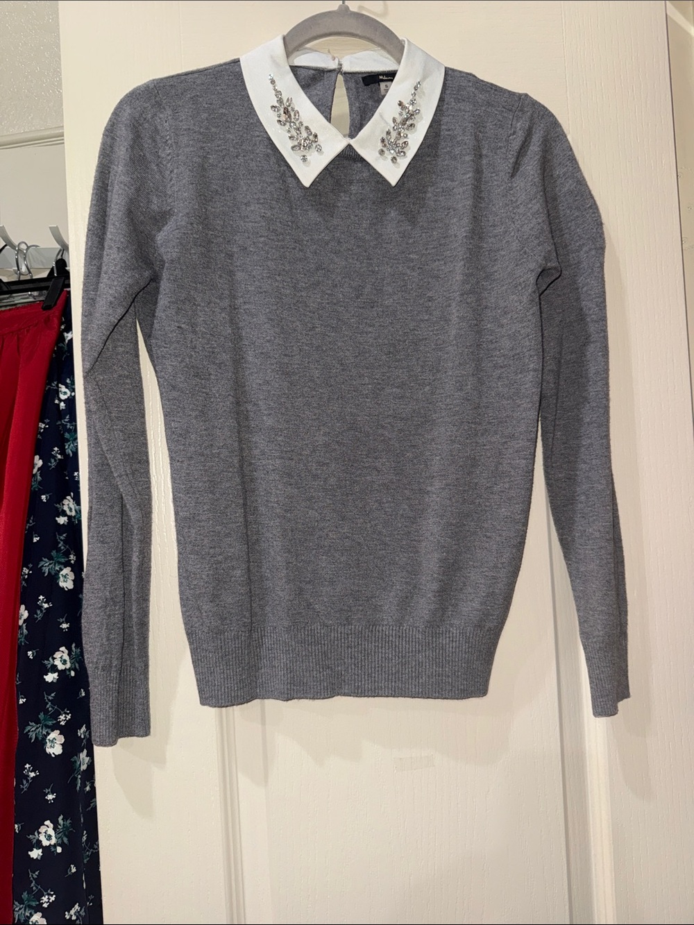Embellished Collar Gray Women's Sweater Stretchy Small